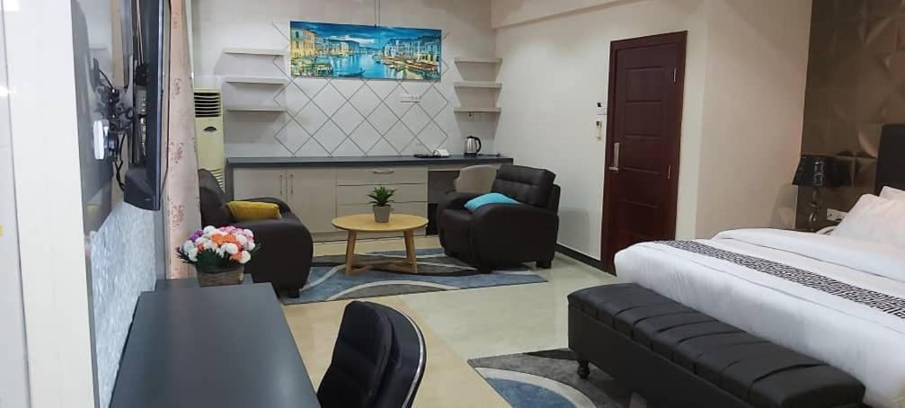 Lantana Hotel Dar es Salaam Esterno foto