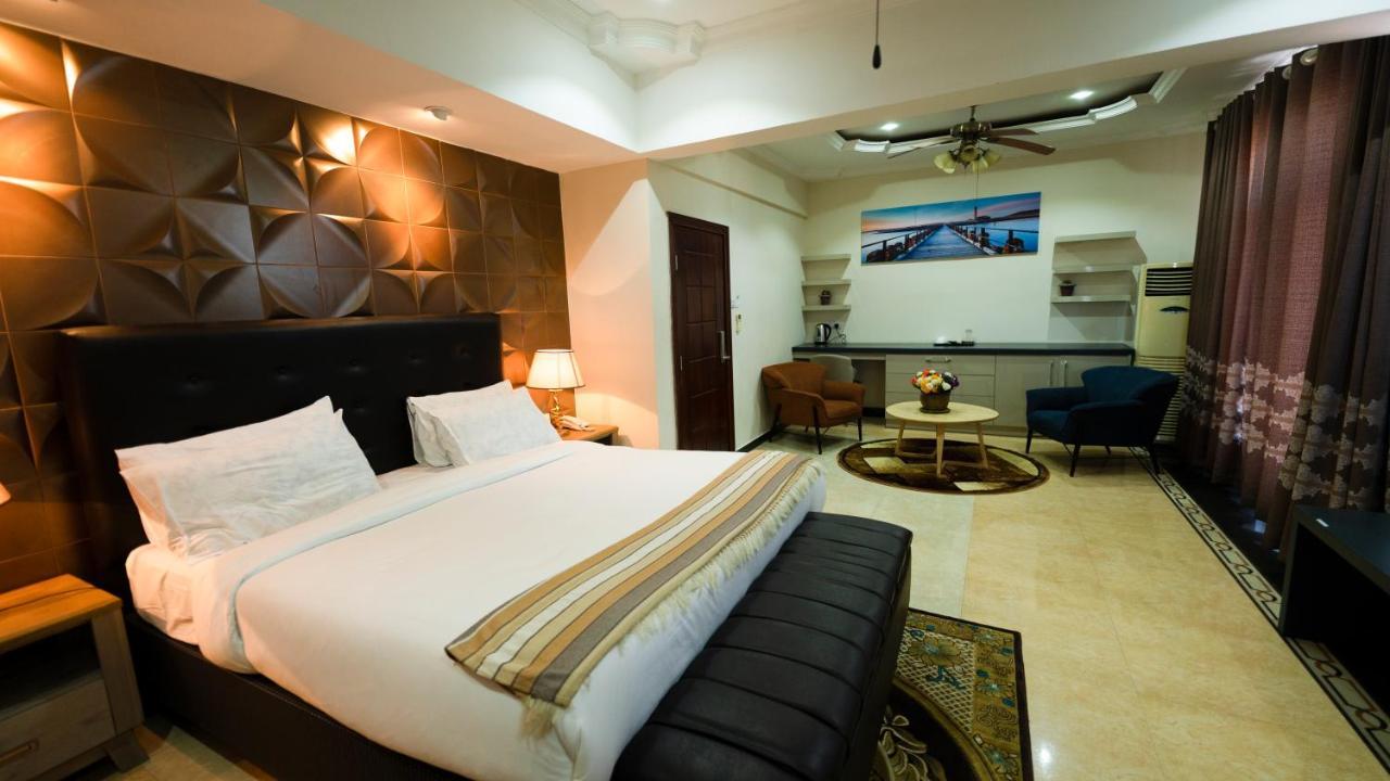 Lantana Hotel Dar es Salaam Esterno foto