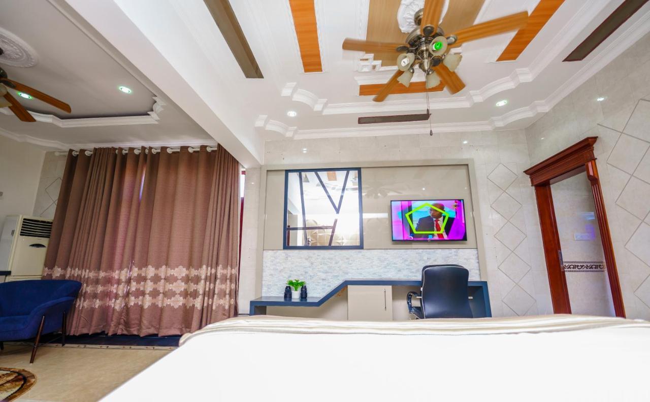 Lantana Hotel Dar es Salaam Esterno foto