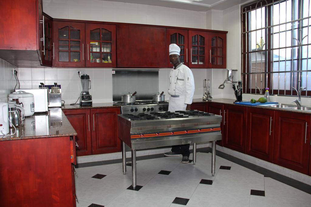 Lantana Hotel Dar es Salaam Esterno foto