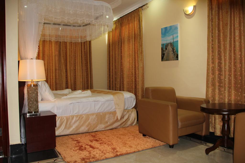 Lantana Hotel Dar es Salaam Esterno foto