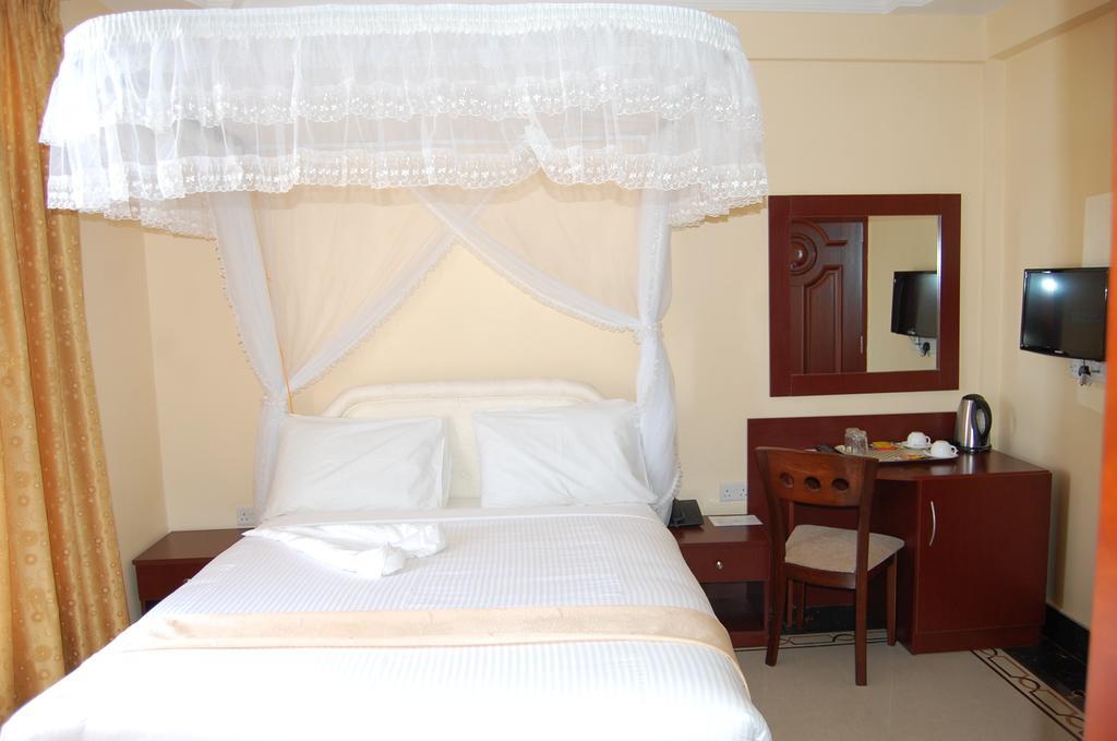 Lantana Hotel Dar es Salaam Esterno foto
