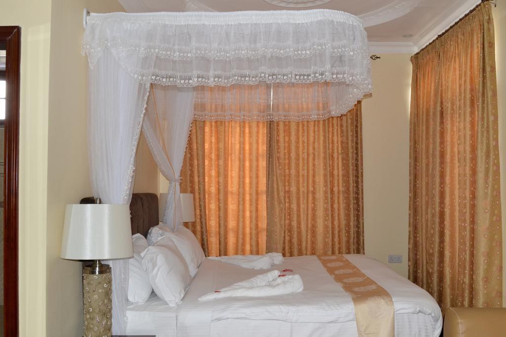 Lantana Hotel Dar es Salaam Esterno foto